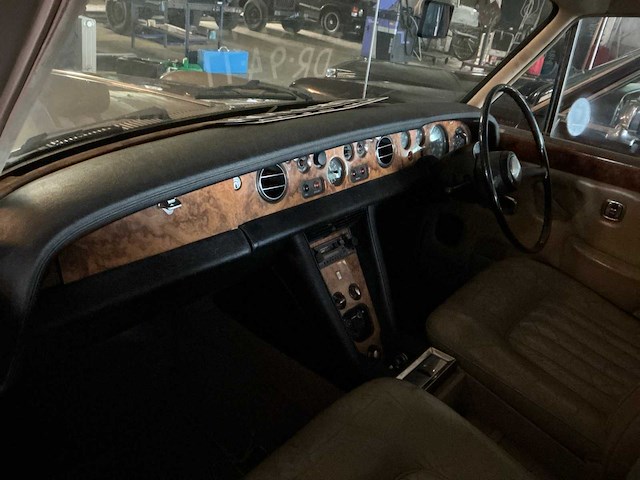 Rolls royce - 1970 - silver shadow 6.8 saloon type i - personenauto - afbeelding 1 van  41