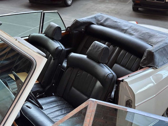 Rolls-royce corniche cabriolet 1972 - afbeelding 23 van  31