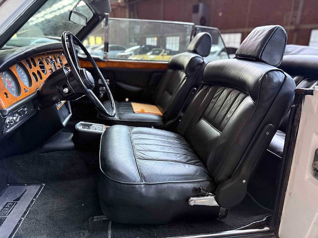 Rolls-royce corniche cabriolet 1972 - afbeelding 24 van  31