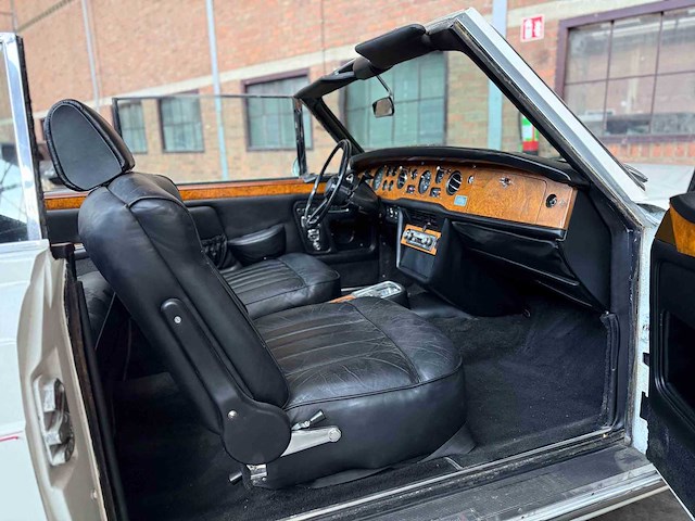 Rolls-royce corniche cabriolet 1972 - afbeelding 25 van  31