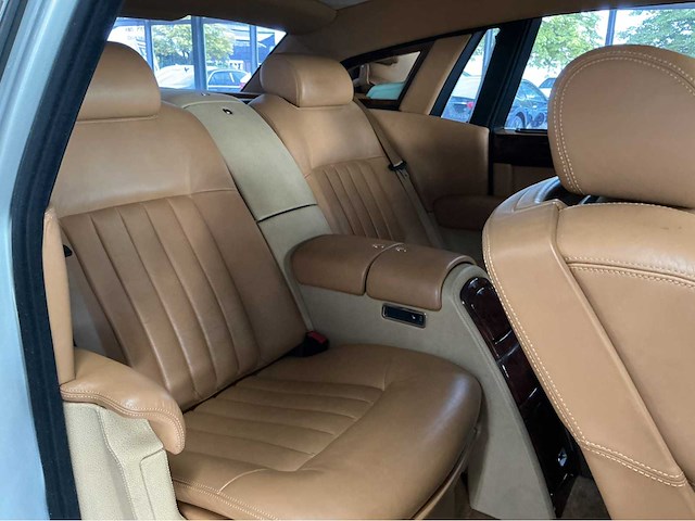 Rolls-royce phantom 6.75 v12 | 2004 | een icoon van luxe & britse klasse btw auto slechts 37000 km - afbeelding 15 van  31