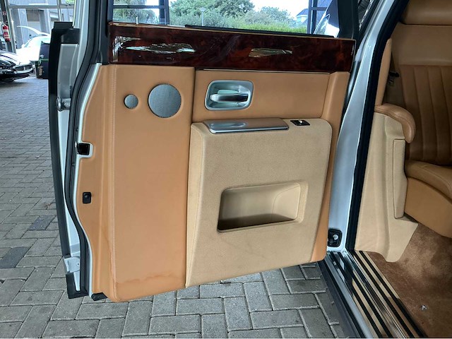 Rolls-royce phantom 6.75 v12 | 2004 | een icoon van luxe & britse klasse btw auto slechts 37000 km - afbeelding 21 van  31