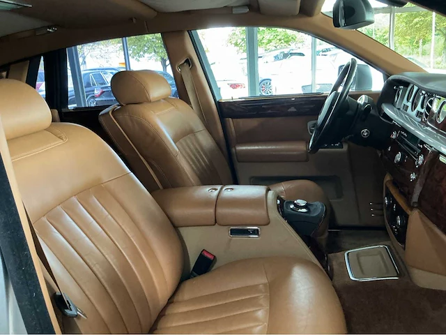 Rolls-royce phantom 6.75 v12 | 2004 | een icoon van luxe & britse klasse btw auto slechts 37000 km - afbeelding 13 van  31