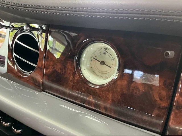 Rolls-royce phantom 6.75 v12 | 2004 | een icoon van luxe & britse klasse btw auto slechts 37000 km - afbeelding 19 van  31