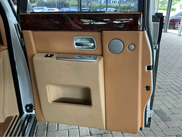 Rolls-royce phantom 6.75 v12 | 2004 | een icoon van luxe & britse klasse btw auto slechts 37000 km - afbeelding 22 van  31
