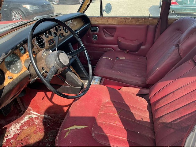 Rolls-royce silver shadow 6.75 v8 203pk 1969 youngtimer 35.000 - afbeelding 4 van  15