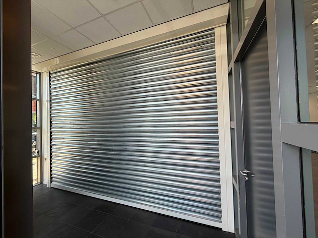 Rolluik 438 x 320 cm - afbeelding 1 van  13