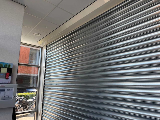 Rolluik 438 x 320 cm - afbeelding 8 van  13