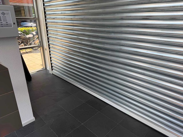 Rolluik 438 x 320 cm - afbeelding 9 van  13