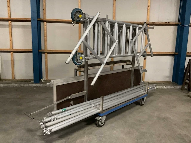 Rolsteiger - afbeelding 2 van  6