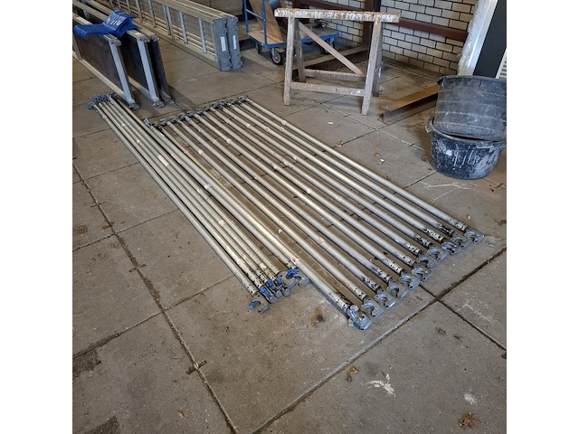 Rolsteigermateriaal layher - afbeelding 1 van  13