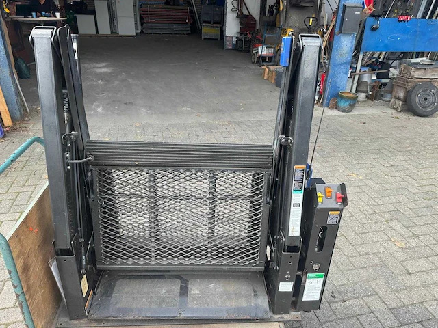 Rolstoel lift - 12volt - afbeelding 2 van  9