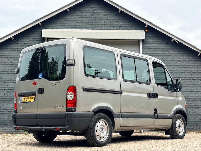 Rolstoelbus renault master automaat t28 2.5 dci l1h1 dc personenauto - afbeelding 10 van  15