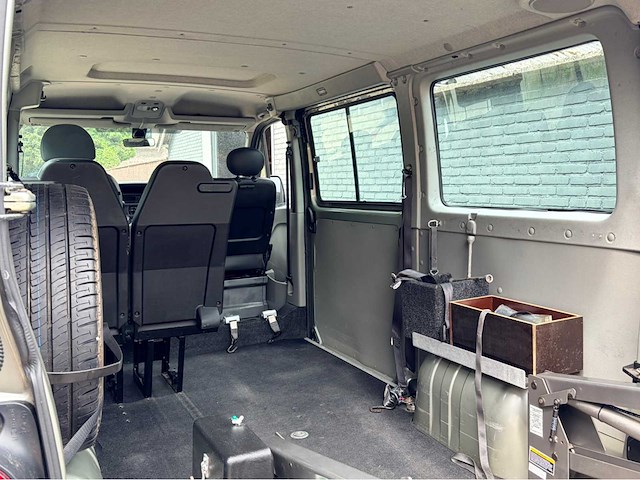 Rolstoelbus renault master automaat t28 2.5 dci l1h1 dc personenauto - afbeelding 14 van  15