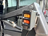 Rolstoelbus renault master automaat t28 2.5 dci l1h1 dc personenauto - afbeelding 13 van  15