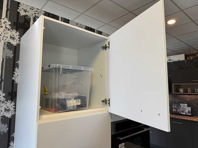 Rolstoelvriendelijke showroomkeuken - afbeelding 6 van  29