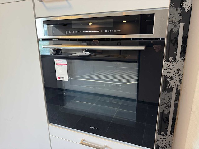 Rolstoelvriendelijke showroomkeuken - afbeelding 13 van  29