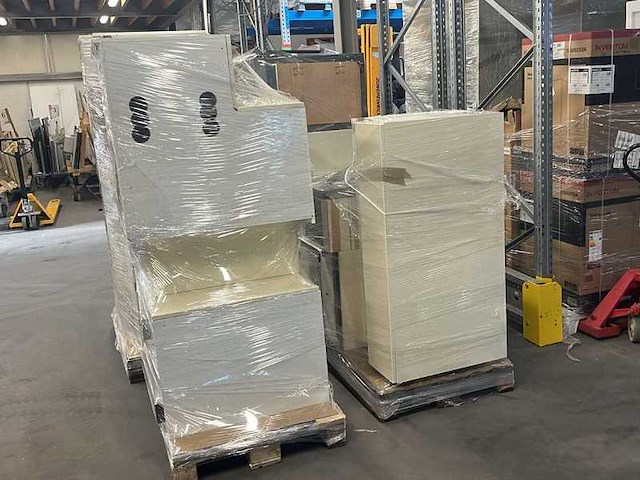 Rolstoelvriendelijke showroomkeuken - afbeelding 22 van  29