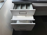 Rolstoelvriendelijke showroomkeuken - afbeelding 23 van  29