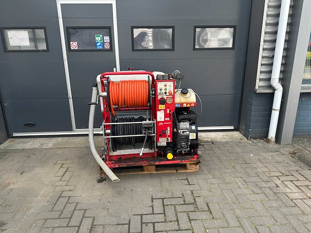 Rom compact rioolreinigingsmachine - afbeelding 1 van  9