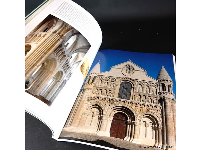 Romaanse stijl steden, kathedralen en kloosters - afbeelding 4 van  5