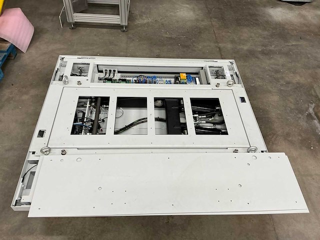 Romias lift t.b.v. otto robot - afbeelding 7 van  13