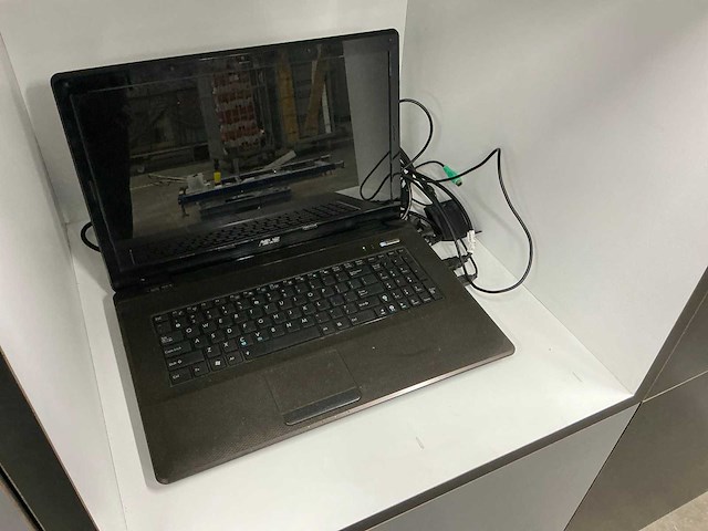 Romias showroom presentatiewand - afbeelding 10 van  12