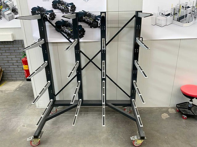 Romias verrijdbare stalen draagarmstelling - afbeelding 1 van  4