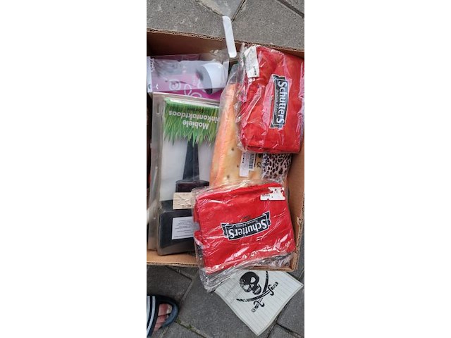 Rommelmarkt doos - afbeelding 2 van  3