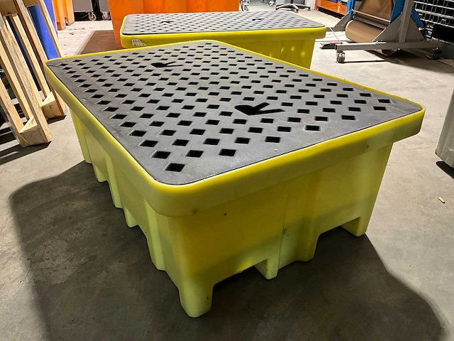 Romold spill pallet - afbeelding 1 van  4