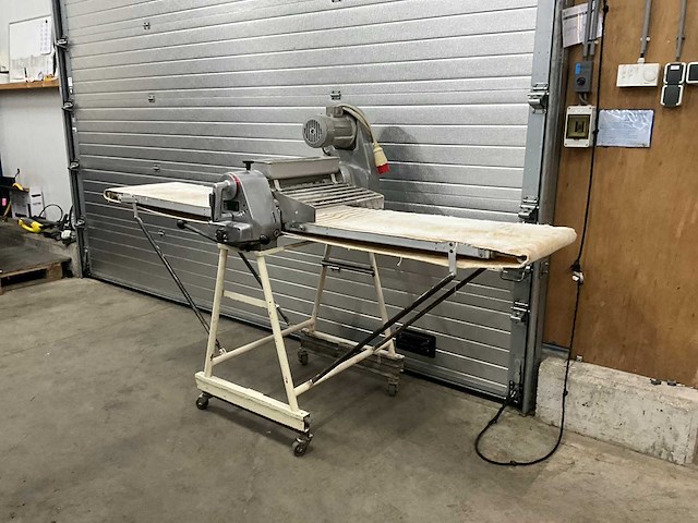Ronda syn 503 uitrolmachine - afbeelding 1 van  5