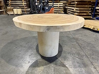 Ronde boomstam suar eettafel ca 120 cm.