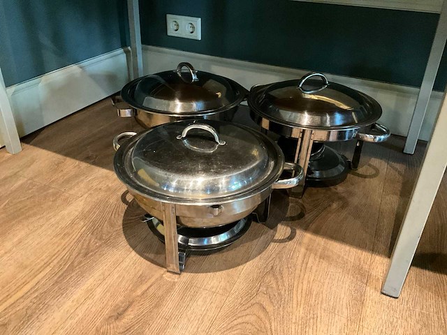 Ronde chaving dishes (3x) - afbeelding 1 van  5