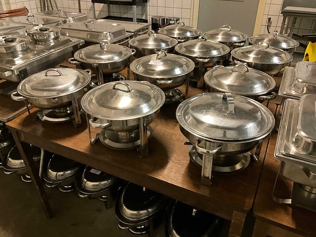 Ronde chaving dishes (6x) - afbeelding 1 van  5