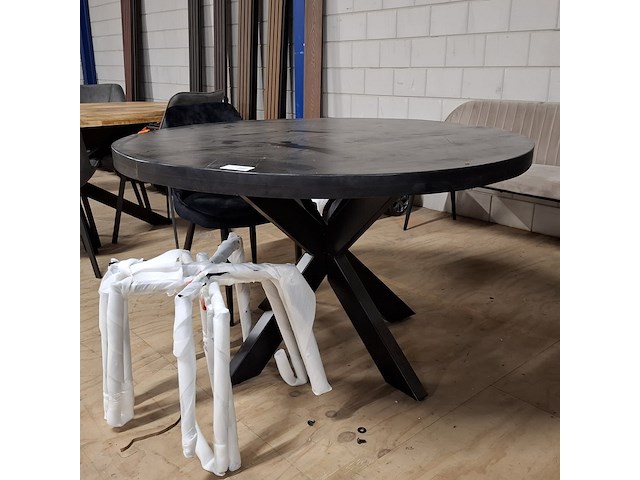 Ronde eetkamertafel met 4x stoel - afbeelding 2 van  9