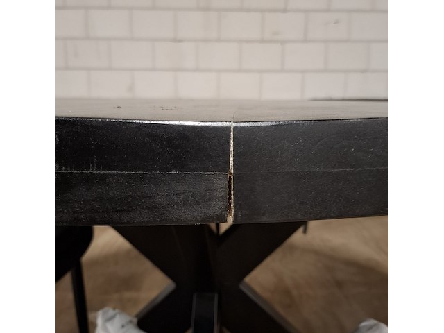 Ronde eetkamertafel met 4x stoel - afbeelding 8 van  9