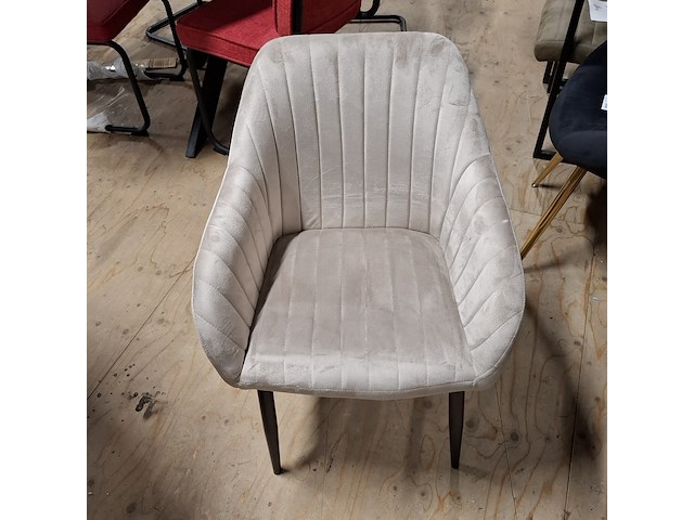 Ronde eetkamertafel met 4x stoel - afbeelding 11 van  11