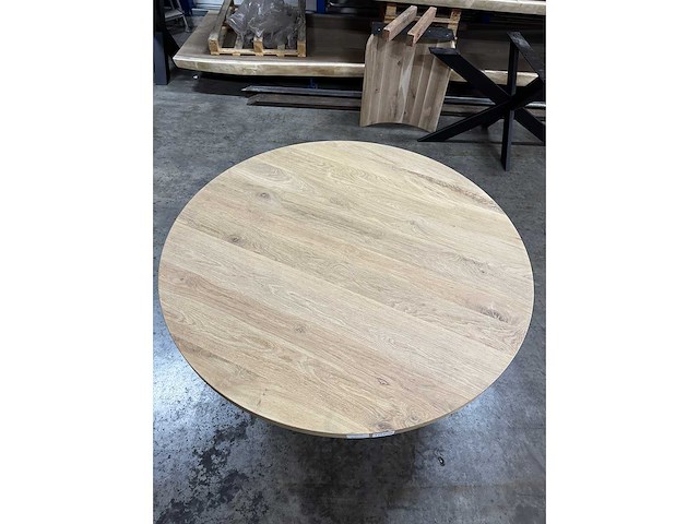 Ronde eiken tafel 130 cm - afbeelding 2 van  2