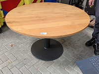 Ronde eiken tafel - afbeelding 1 van  6
