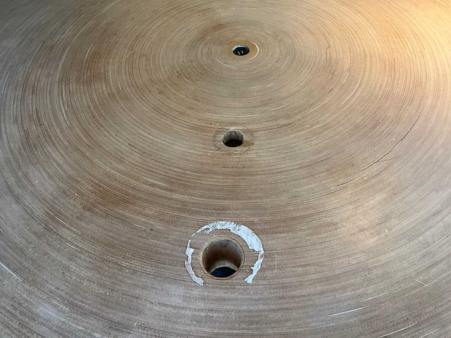 Ronde houten tafel 180 cm - afbeelding 3 van  5