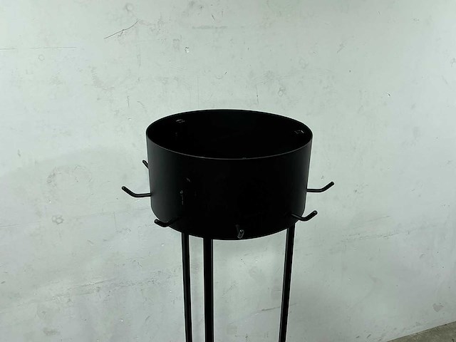 Ronde metalen kapstok - afbeelding 3 van  4