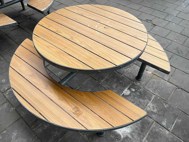 Ronde outdoor picknicktafel met stalen frame - afbeelding 4 van  4