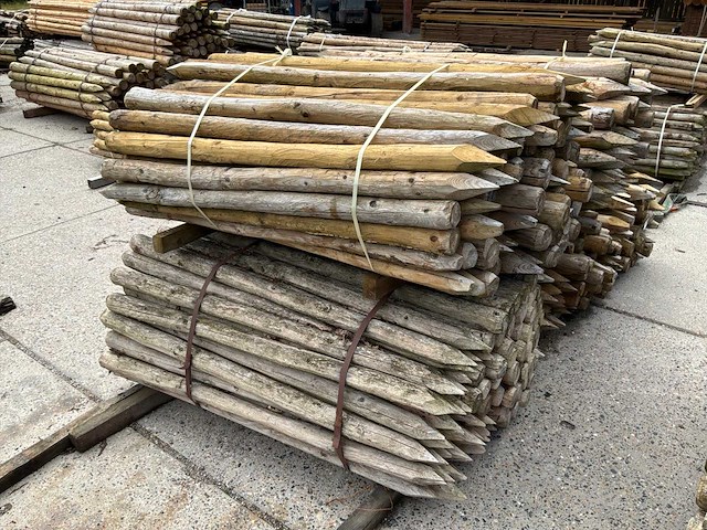 Ronde palen 1400xø90-70mm (340x) - afbeelding 4 van  5