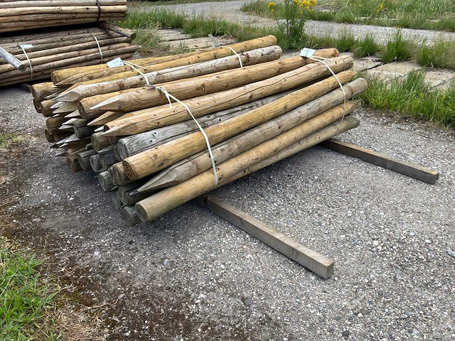 Ronde palen 1800xø100-80mm (60x) - afbeelding 1 van  5