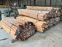 Ronde palen 2000xø70mm (650x) - afbeelding 1 van  4