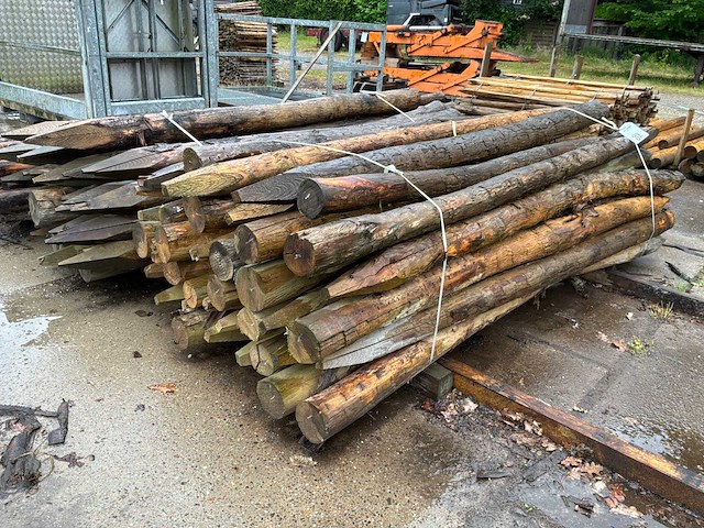 Ronde palen 2500x110-130mm (69x) - afbeelding 1 van  5