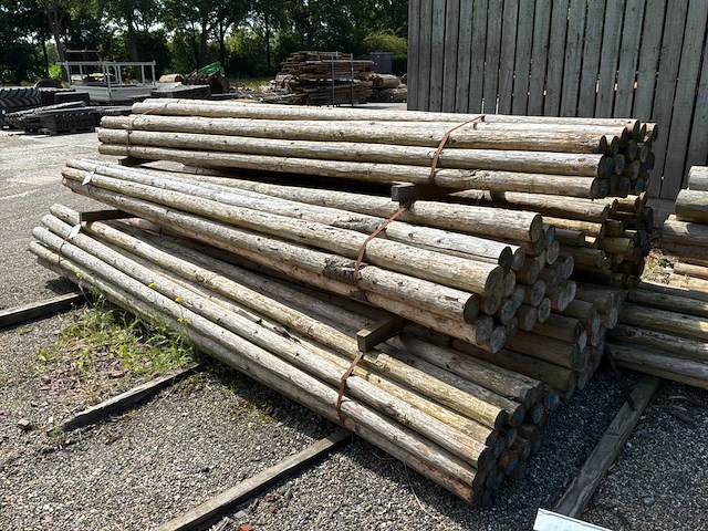 Ronde palen 4000x100-80mm (145x) - afbeelding 2 van  4