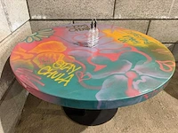 Ronde restauranttafel "graffiti" - afbeelding 8 van  9