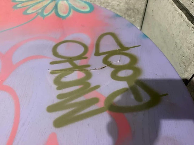 Ronde restauranttafel "graffiti" - afbeelding 9 van  9