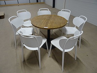 Ronde tafel met 7 stoelen - afbeelding 1 van  1